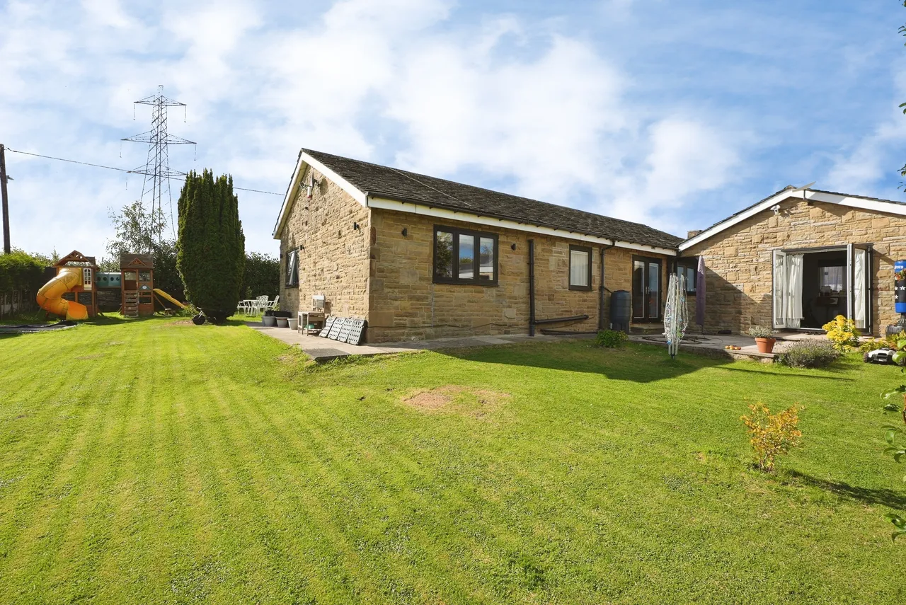 Latham Lane, Cleckheaton, BD19, photo 41