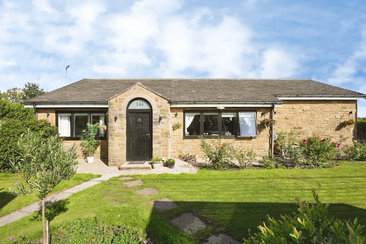 Latham Lane, Cleckheaton, BD19, photo 38