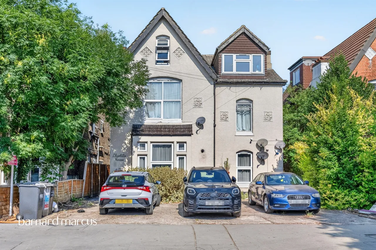 2 bed flat for sale — Bramley Hill, South Croydon