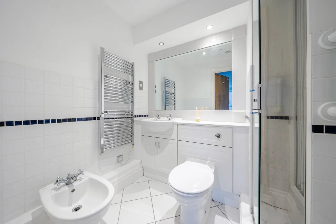 Seven Kings Way, Kingston Upon Thames, KT2, photo 13