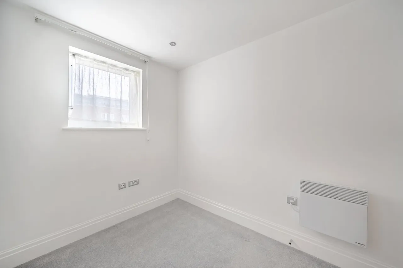 Seven Kings Way, Kingston Upon Thames, KT2, photo 10