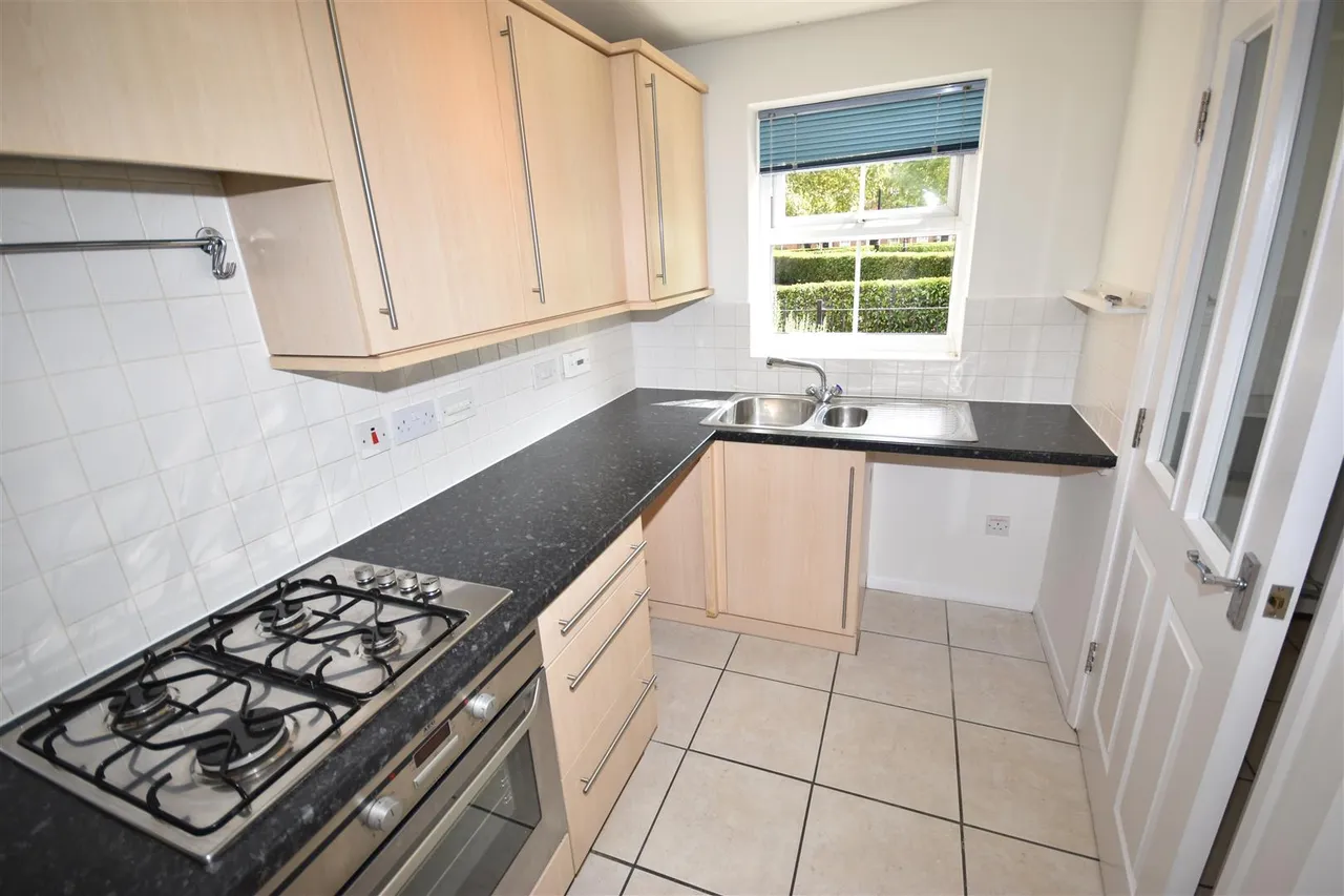 Kinross Road, Sleaford, photo 4