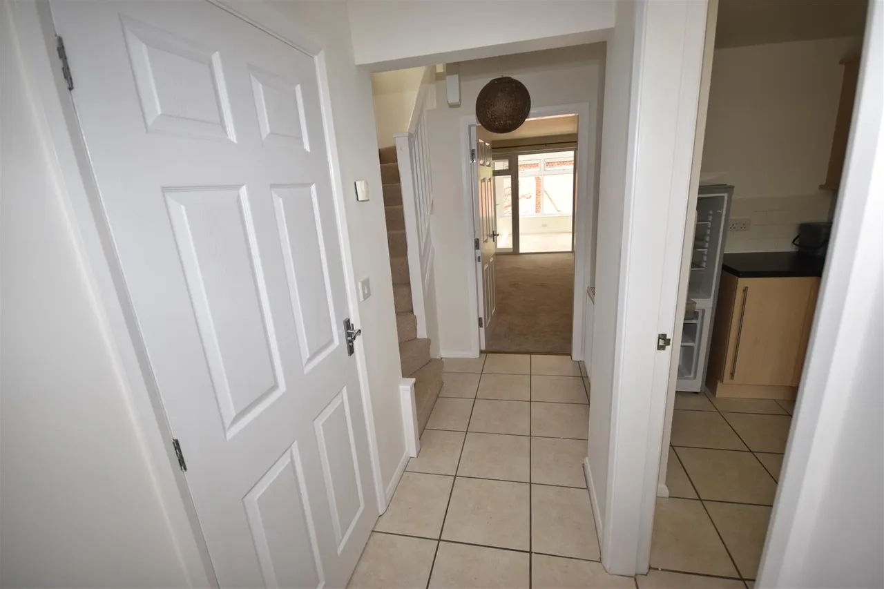 Kinross Road, Sleaford, photo 6