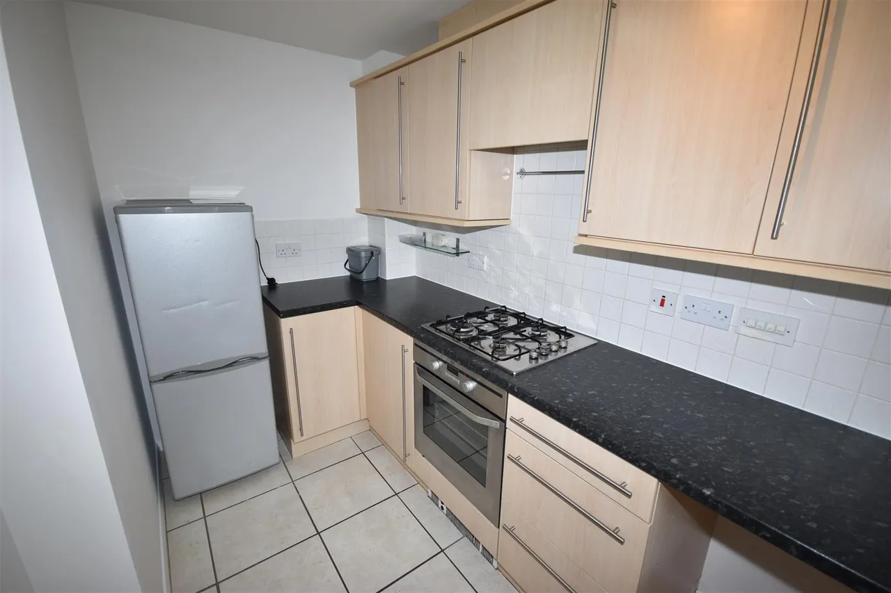Kinross Road, Sleaford, photo 5
