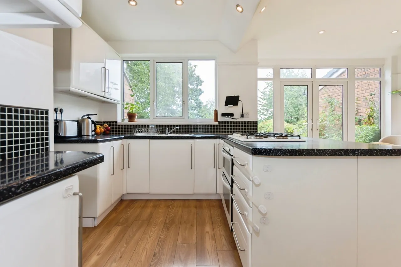 Barn Lane, Solihull, West Midlands, B92, photo 4