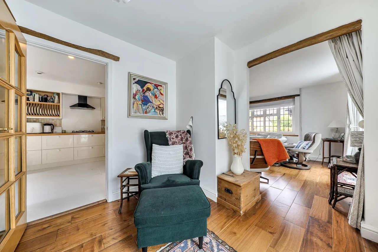 Tudor Village, Storrington, RH20, photo 14