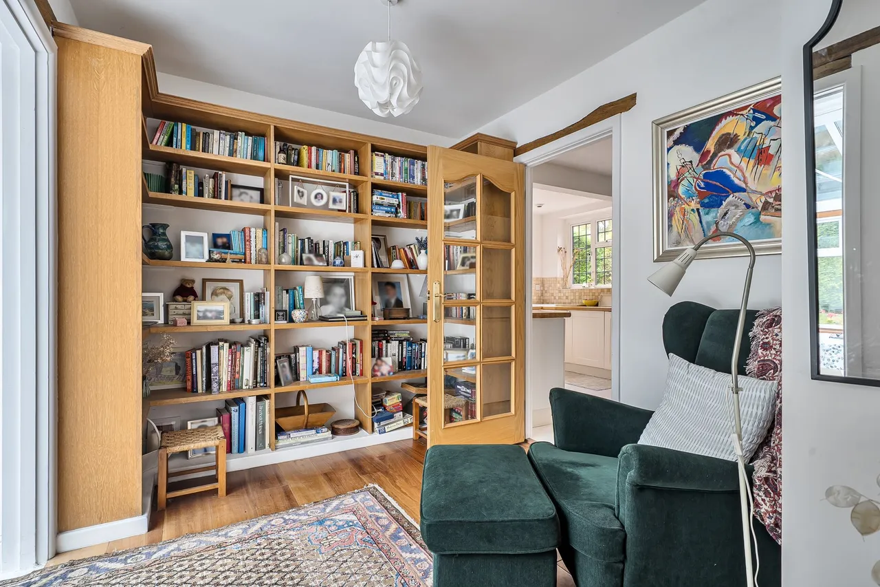 Tudor Village, Storrington, RH20, photo 15