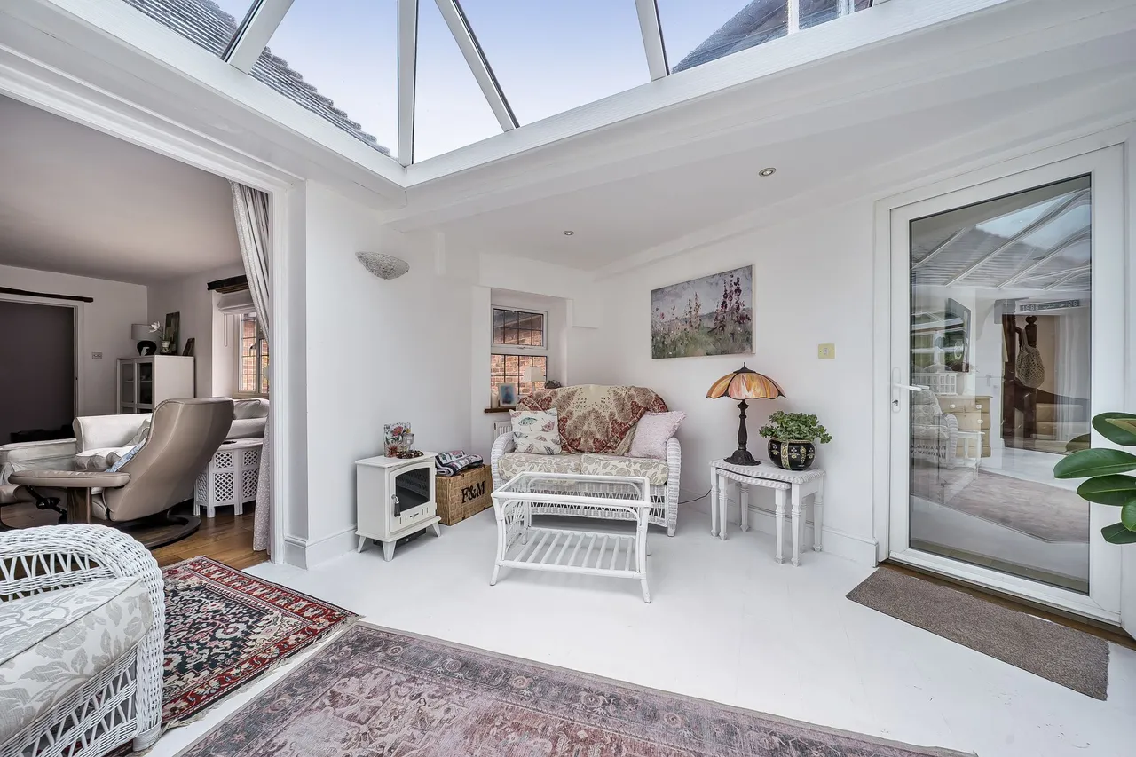 Tudor Village, Storrington, RH20, photo 11