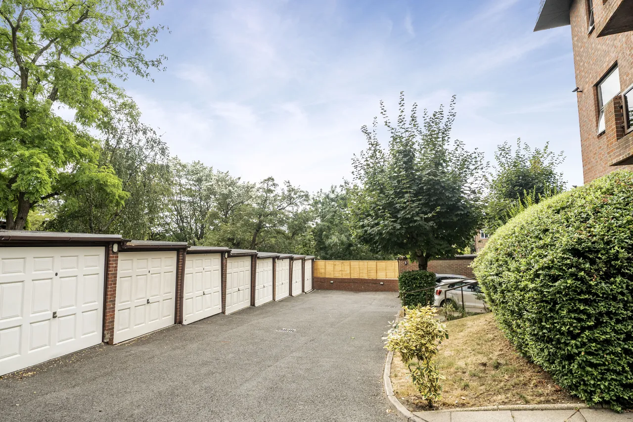Barnet, EN5, photo 12