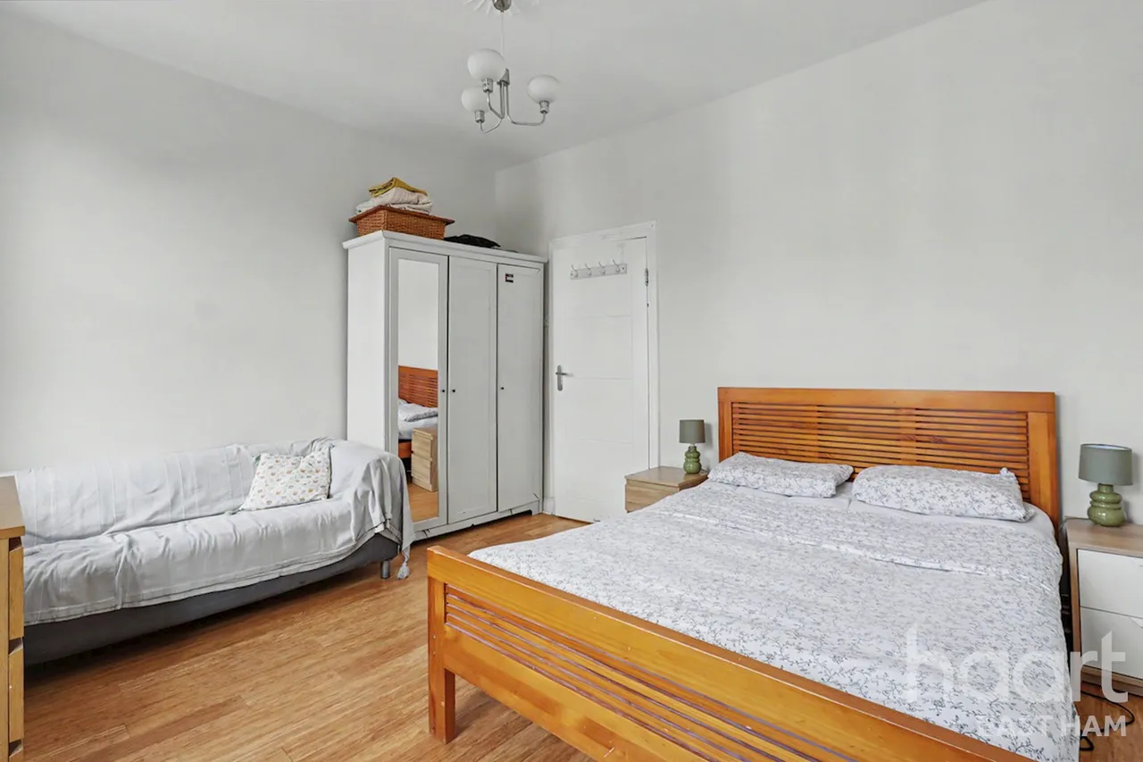 Washington Avenue, London, E12, photo 14