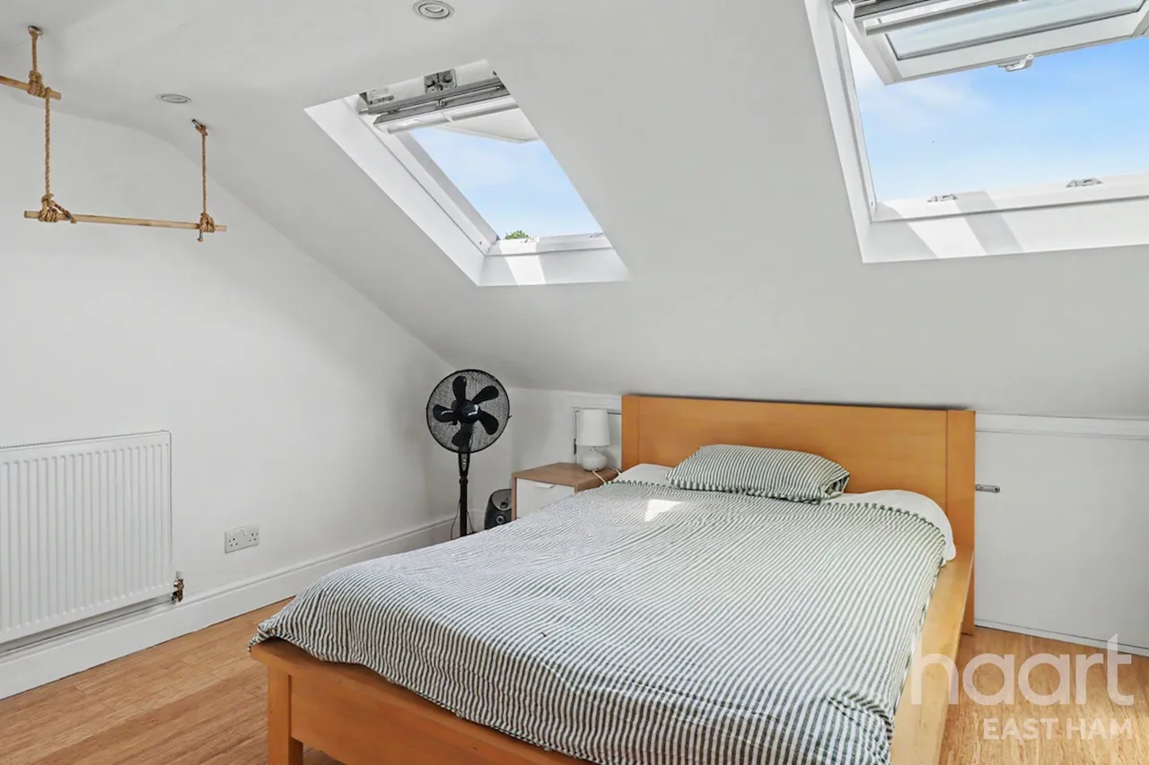 Washington Avenue, London, E12, photo 16