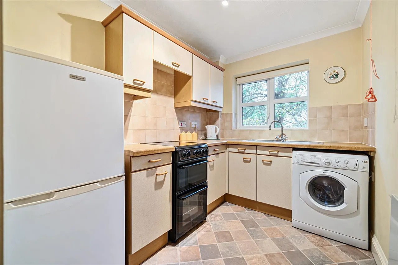 Burghfield Road, Reading, RG30, photo 8