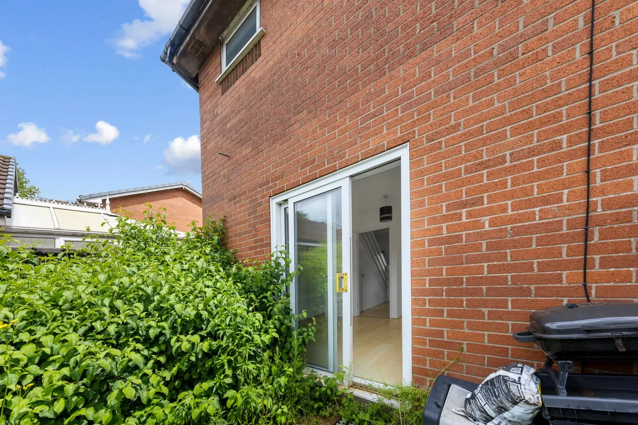Ashdown Lane, Birchwood, Warrington, Warrington, WA3 6TE, photo 11