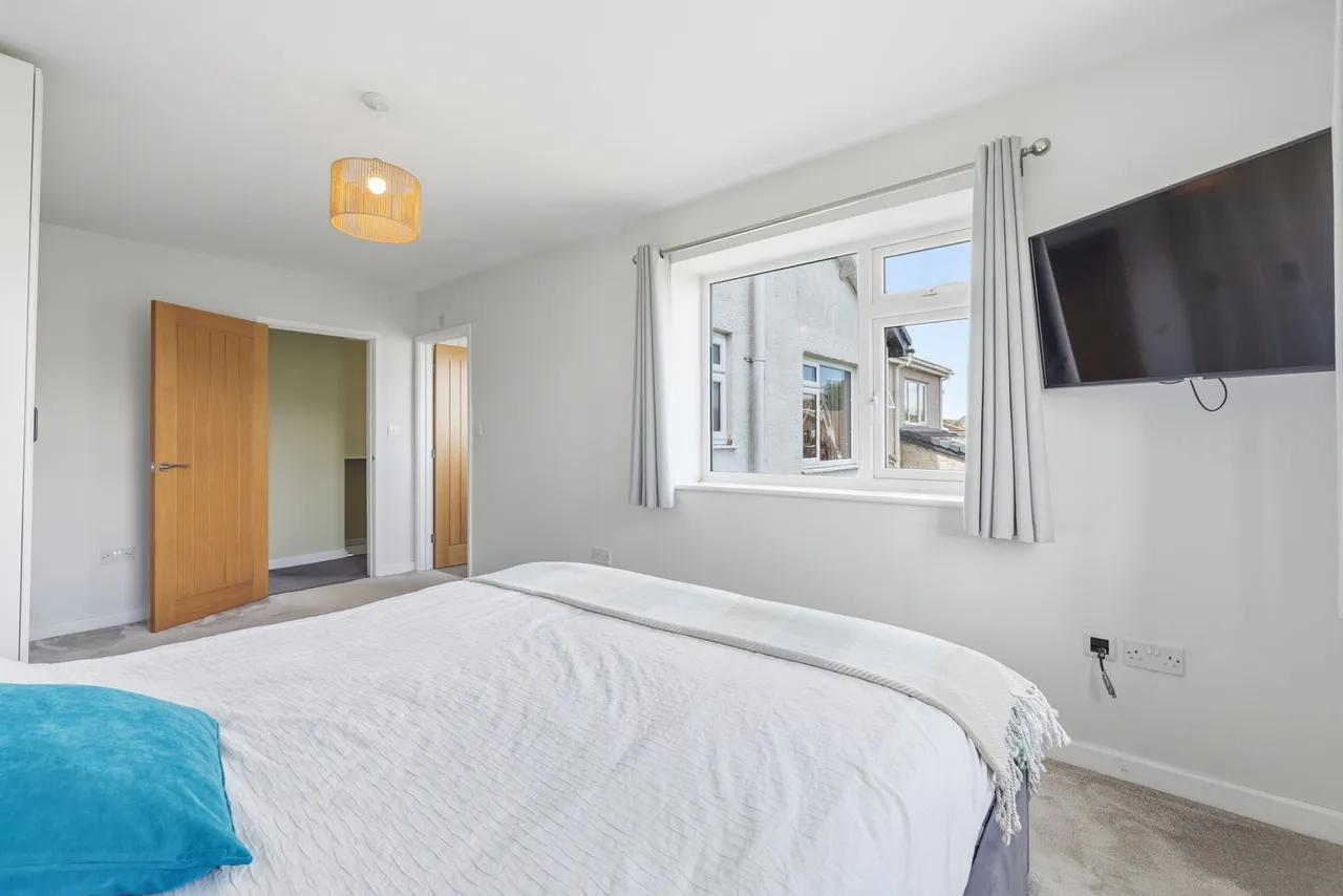 Eastland Close, West Cross, SA3, photo 17