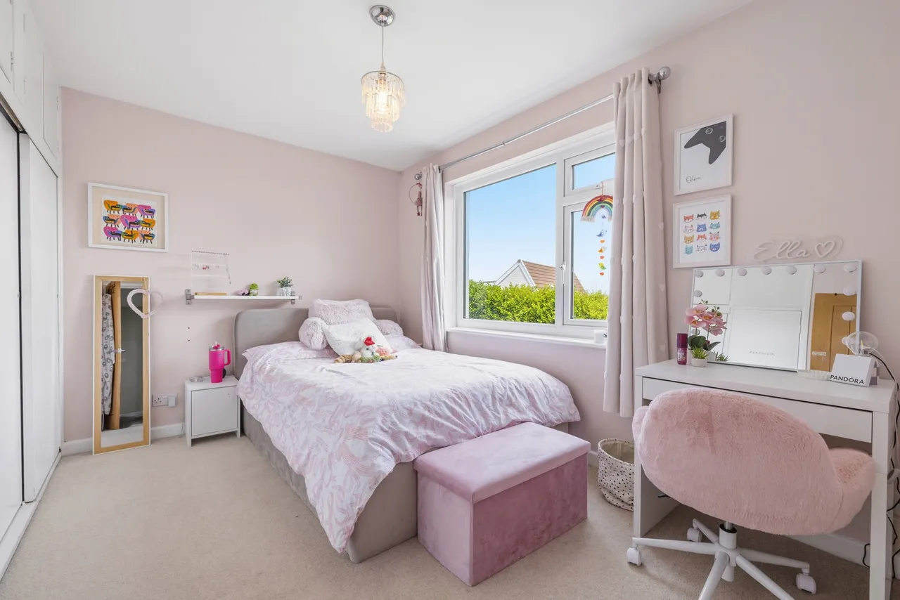 Eastland Close, West Cross, SA3, photo 21