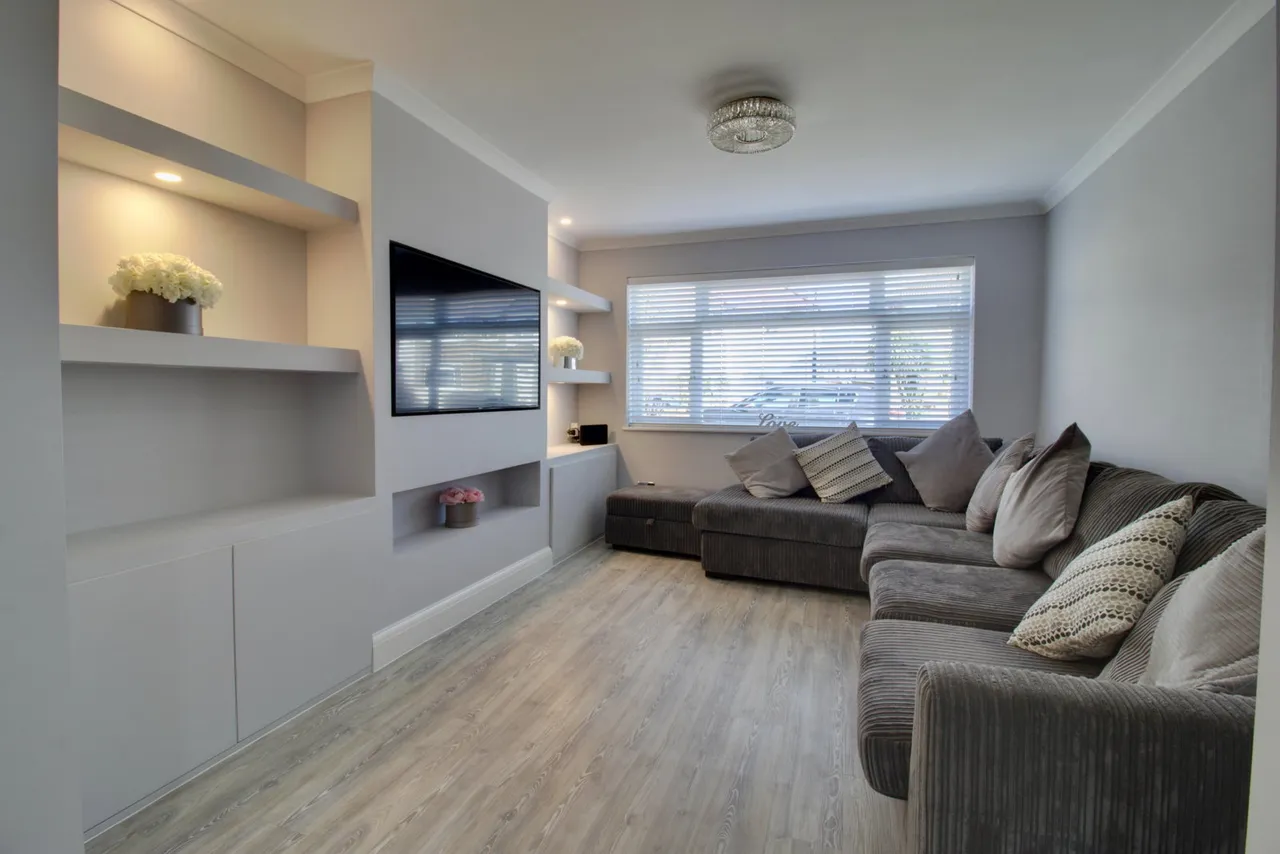 Lancaster Drive, Hornchurch, RM12, photo 3