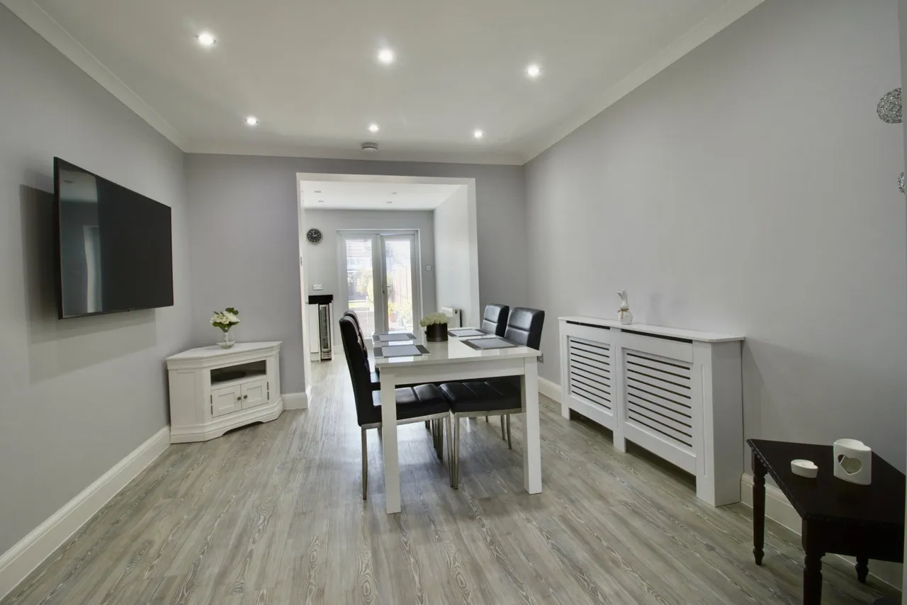 Lancaster Drive, Hornchurch, RM12, photo 7