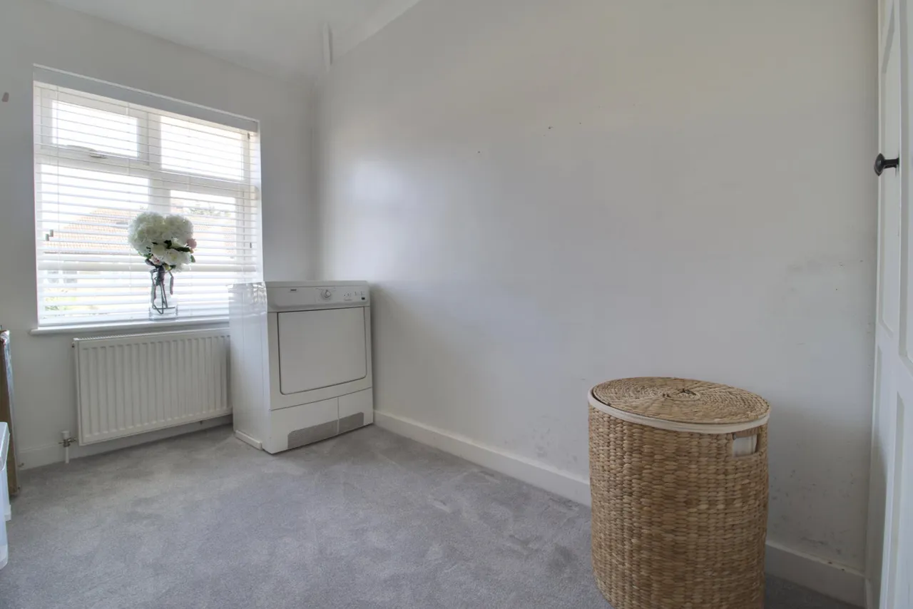 Lancaster Drive, Hornchurch, RM12, photo 15