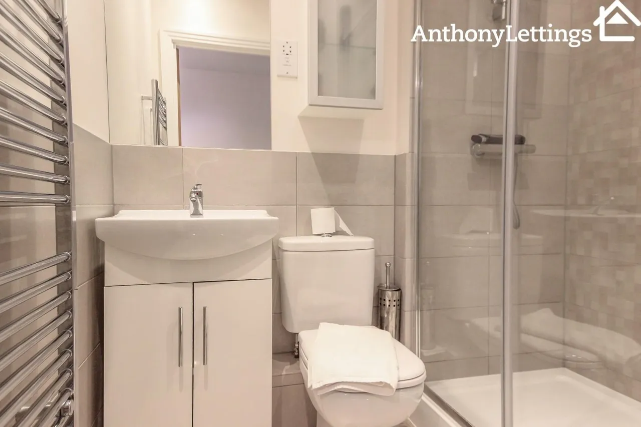 Skyline House Swingate, Stevenage, SG1, photo 6