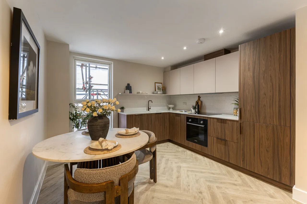 Page House, East Street, Epsom, KT17, photo 2
