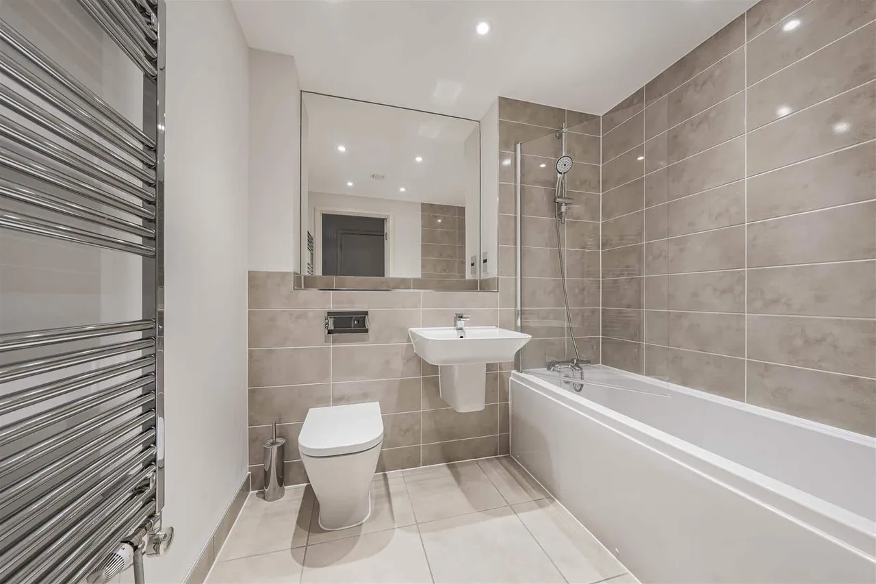 Windsor Road, Slough, SL1 2NE, photo 10