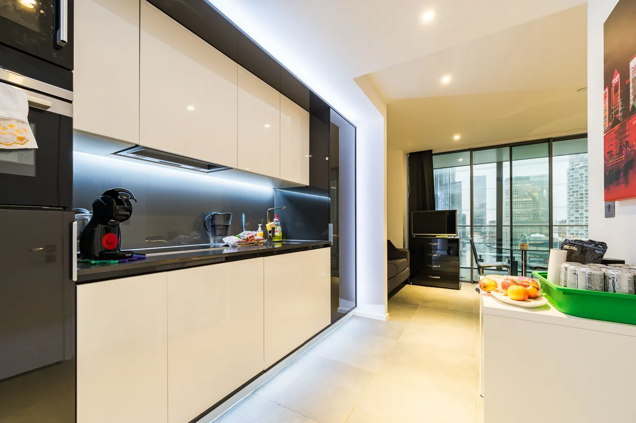Flat 1701, Dollar Bay Point, 3 Dollar Bay Place, London, photo 4