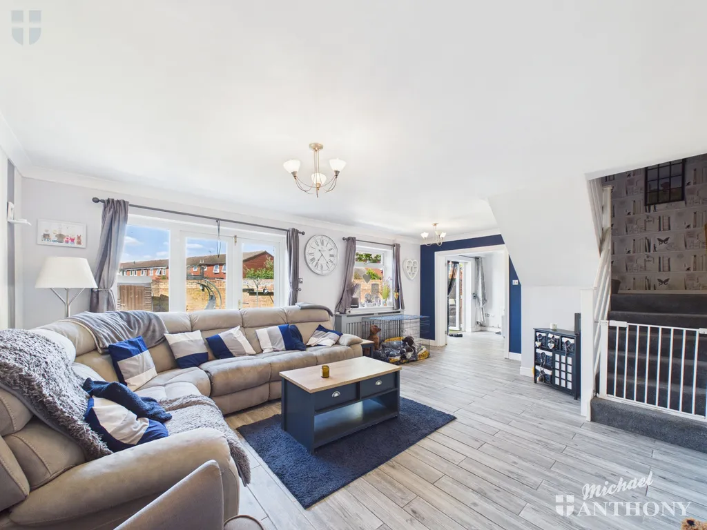 Tamar Close, Aylesbury, HP21 9HG, photo 2