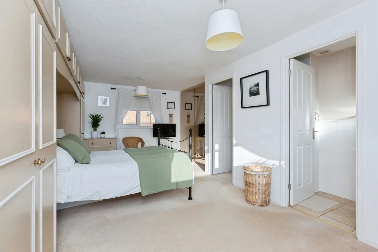 Hewes Close, Glen Parva, LE2, photo 4