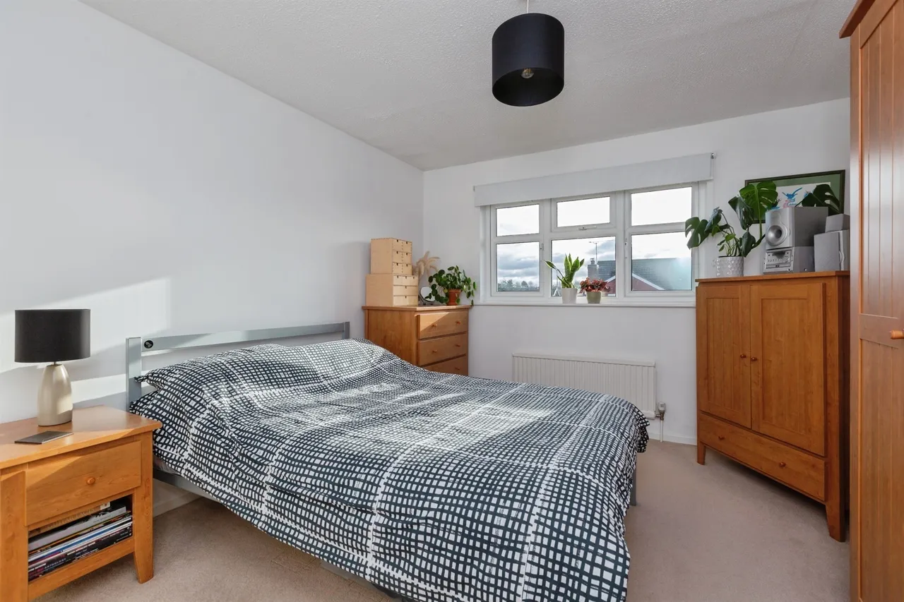 Hewes Close, Glen Parva, LE2, photo 9