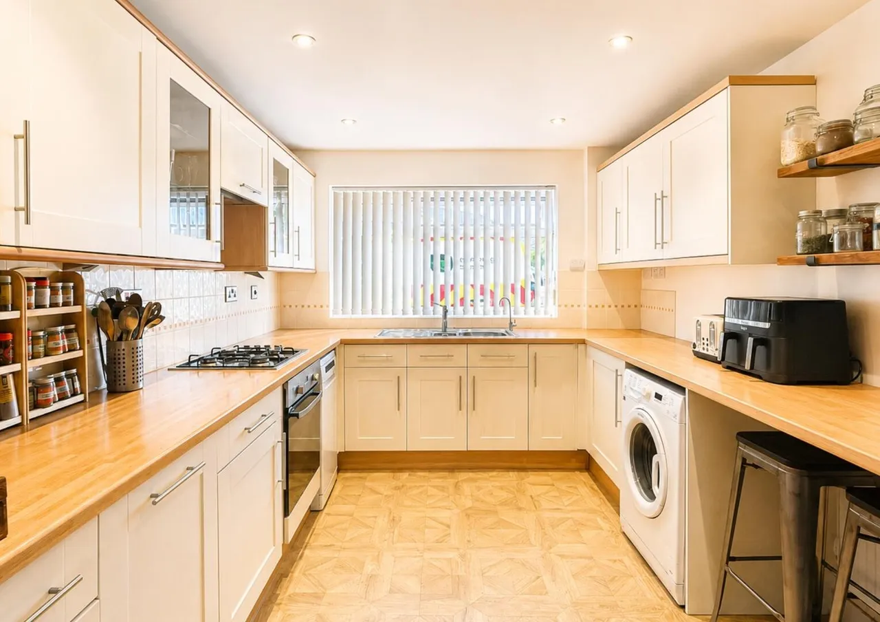 Wyville Road Frome, Somerset BA11 2BT, photo 11