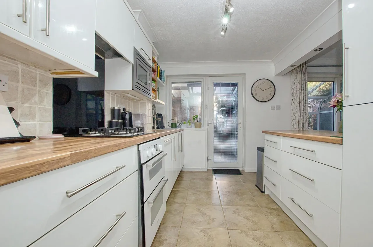 Kingsfield Gardens, Bursledon, SO31, photo 6