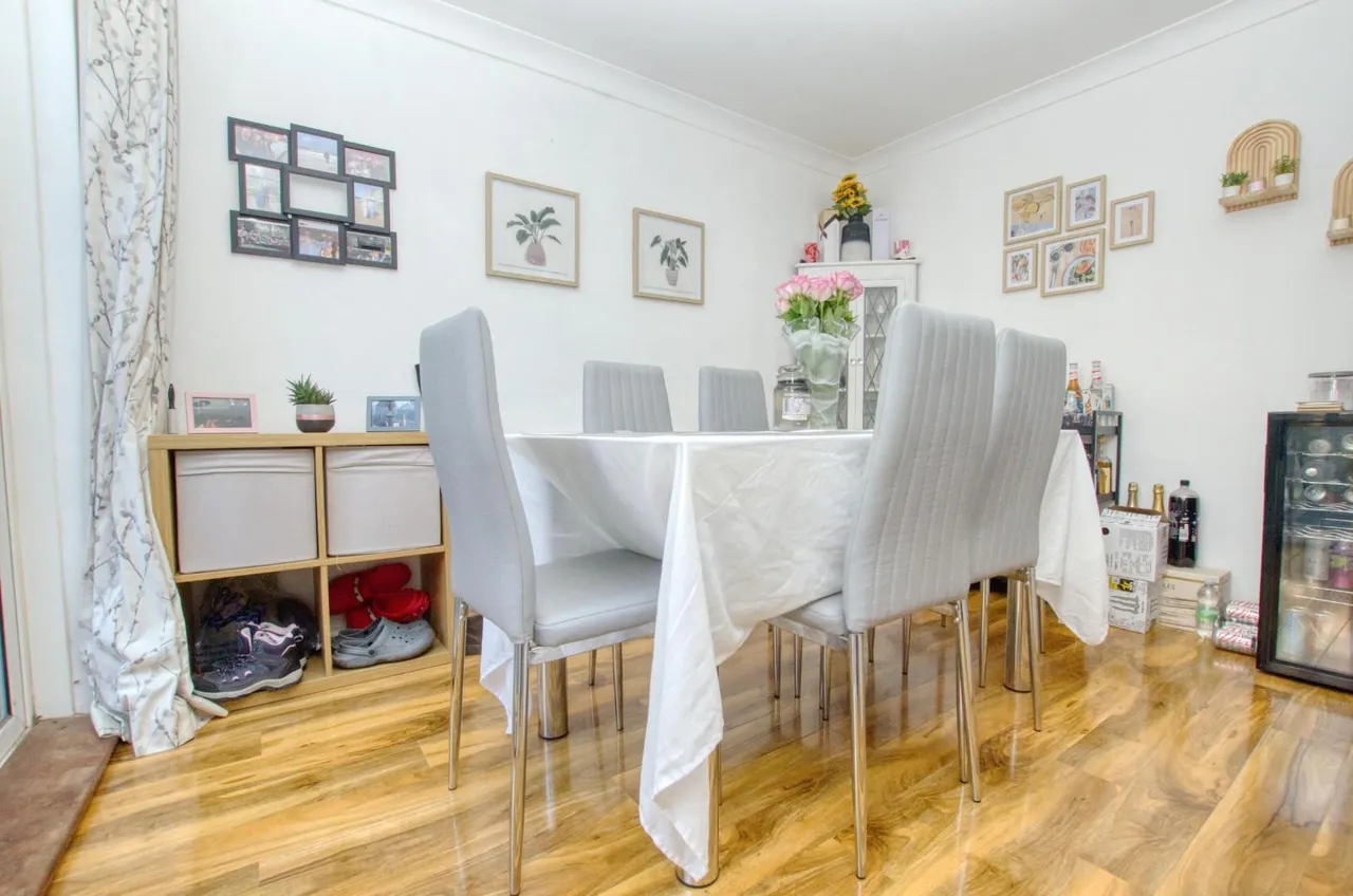 Kingsfield Gardens, Bursledon, SO31, photo 8