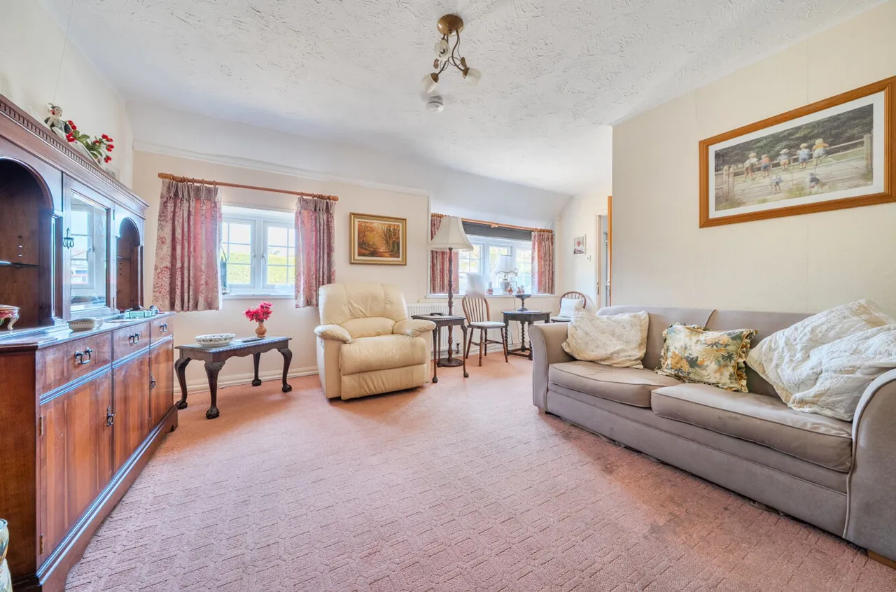 Off Manor Farm Court, Selsey, PO20, photo 10