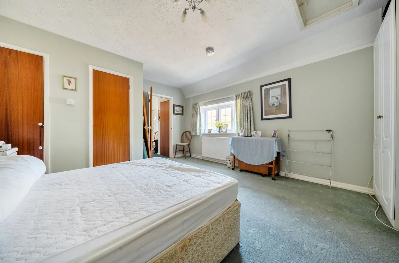 Off Manor Farm Court, Selsey, PO20, photo 6