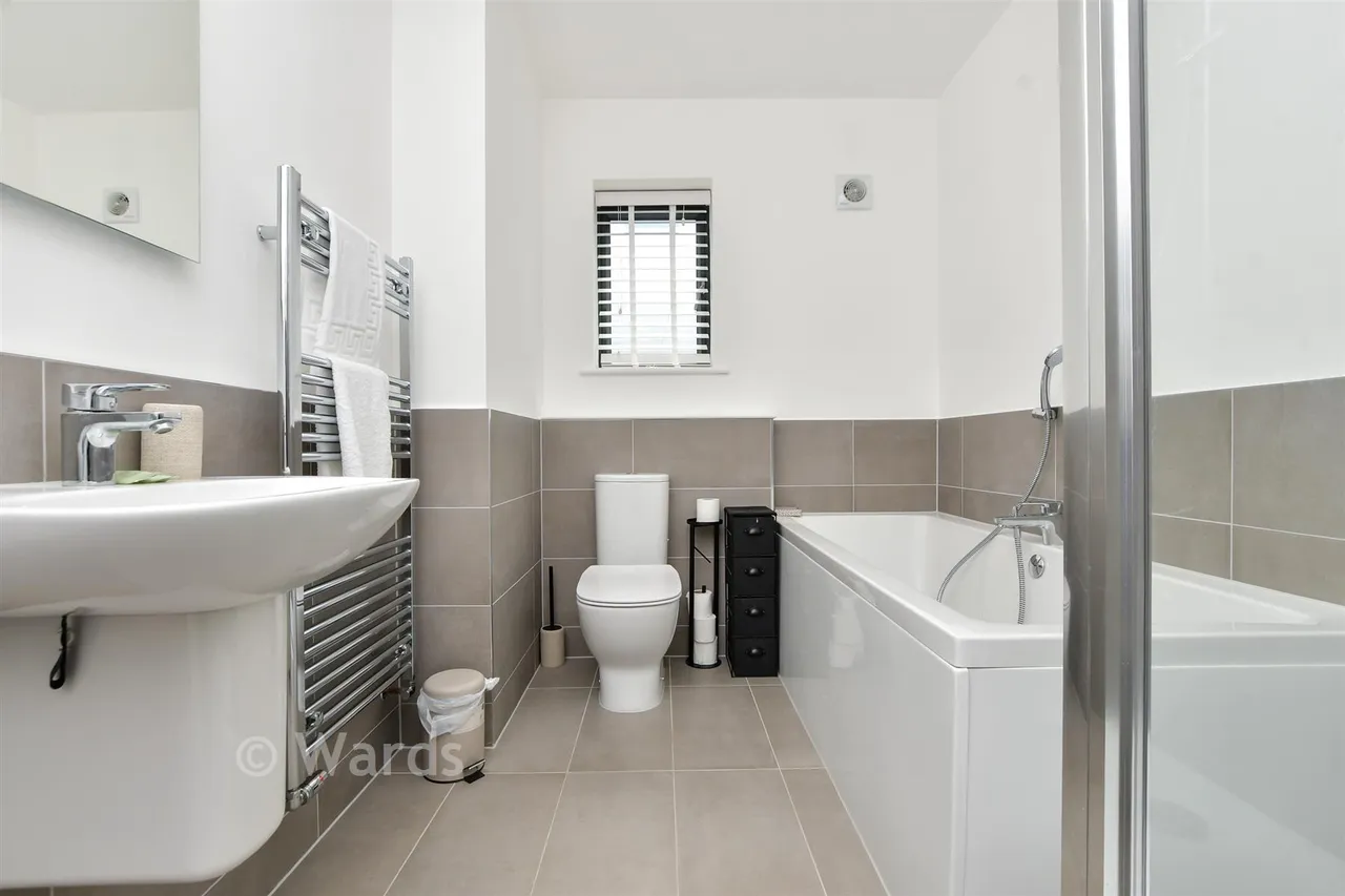 Brockenhurst Road, Ramsgate, CT11, photo 10