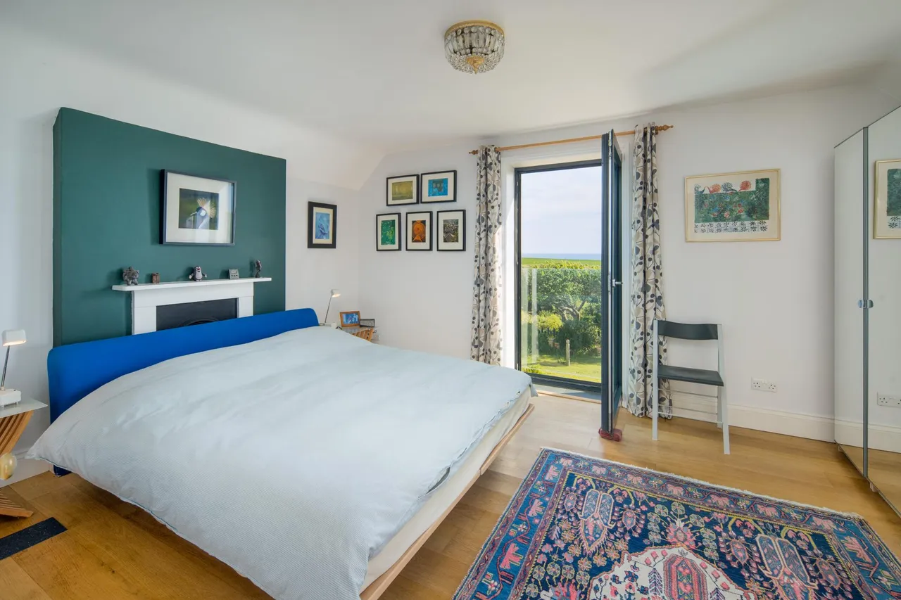 Brighstone, PO30, photo 10