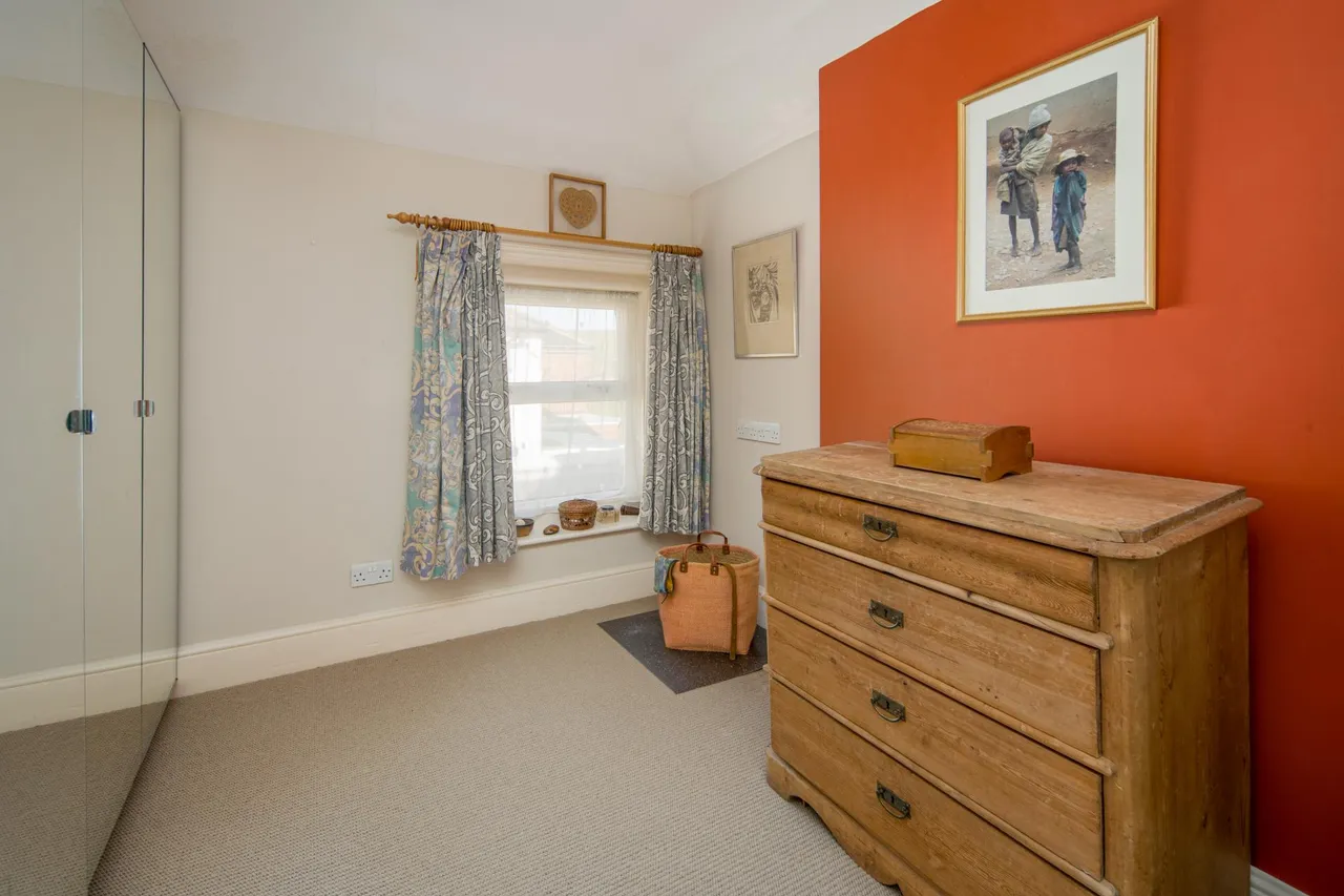 Brighstone, PO30, photo 12