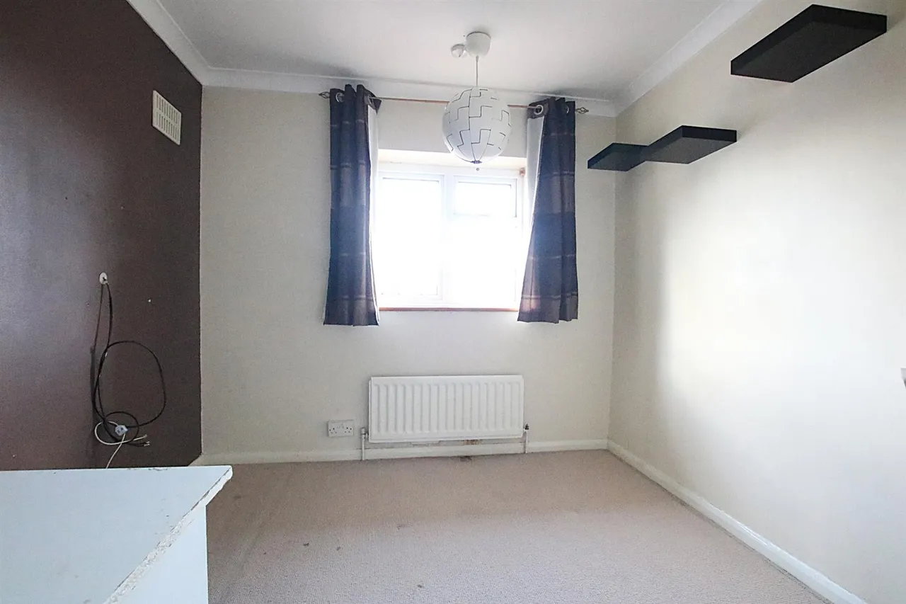 Berry Meade, Ashtead, KT21, photo 9