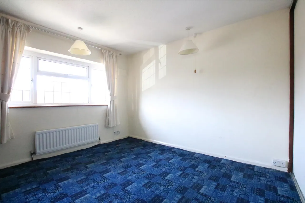 Berry Meade, Ashtead, KT21, photo 7