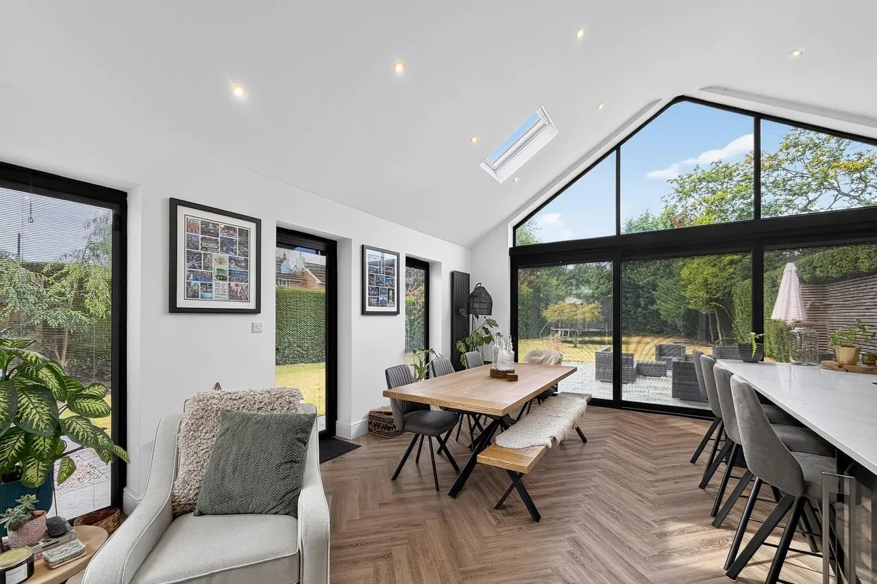 Heyes Lane, Timperley, Cheshire WA15 6DZ, photo 13