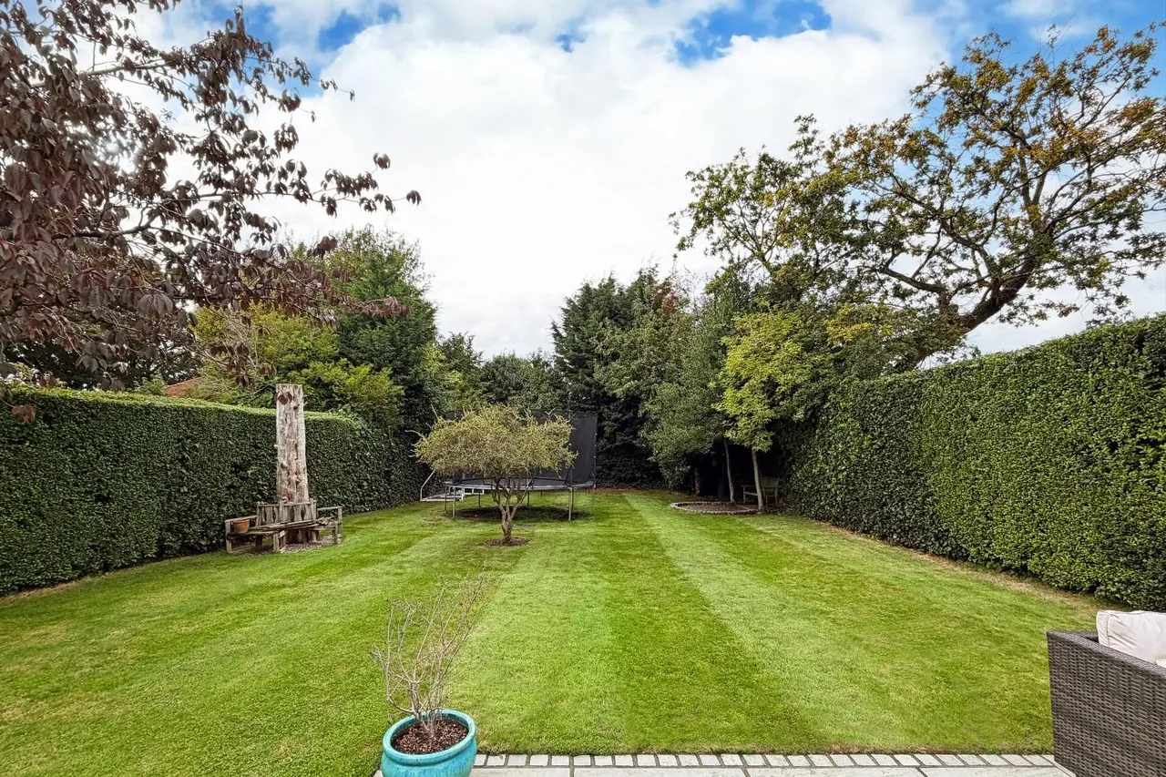 Heyes Lane, Timperley, Cheshire WA15 6DZ, photo 45