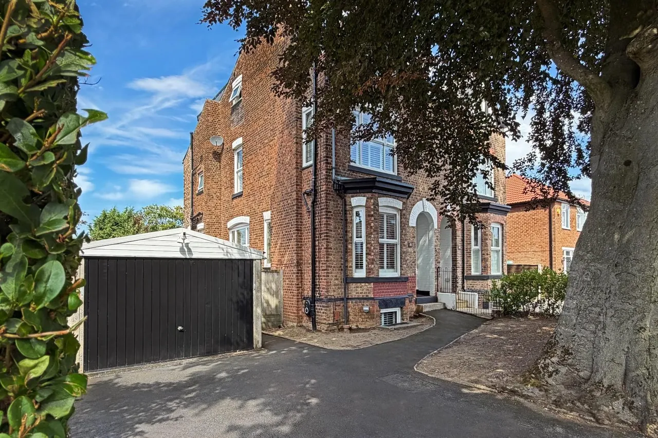 Heyes Lane, Timperley, Cheshire WA15 6DZ, photo 52