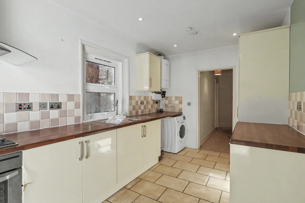 Salterns Road, Ashley Cross, BH14, photo 5