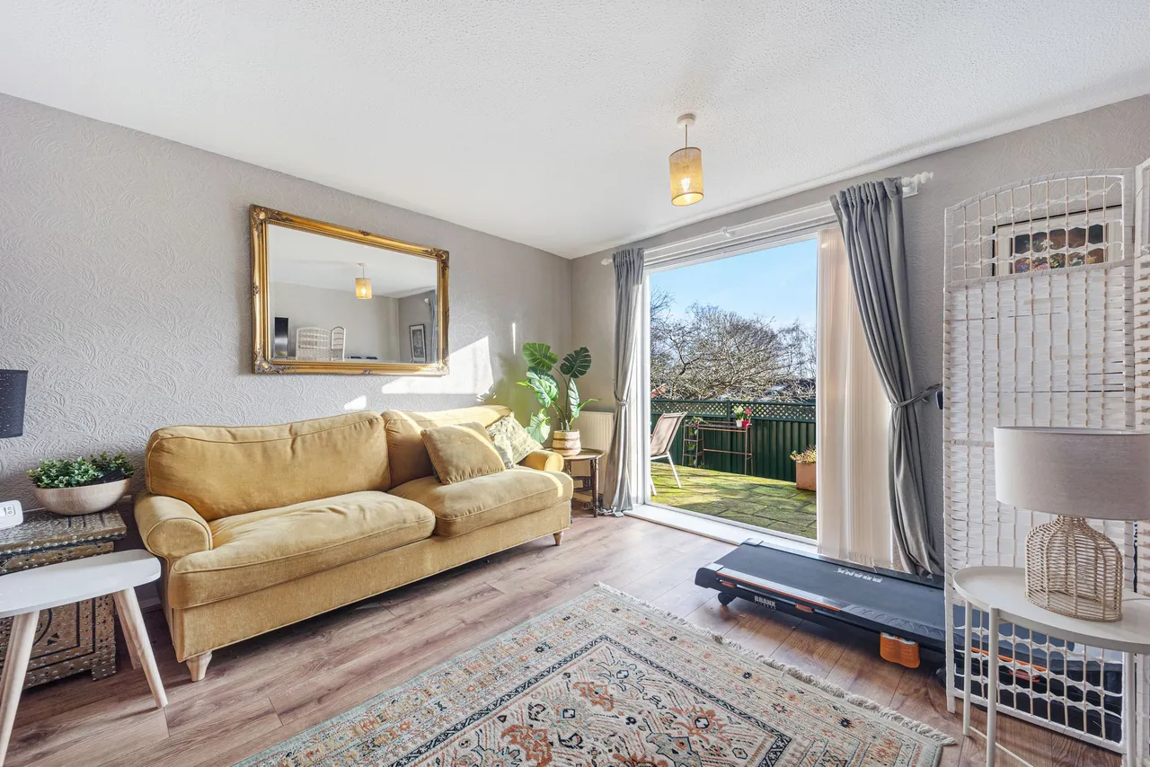 Flat 1, Block H Norton Hill, Runcorn, Windmill Hill, WA7 6QF, photo 4