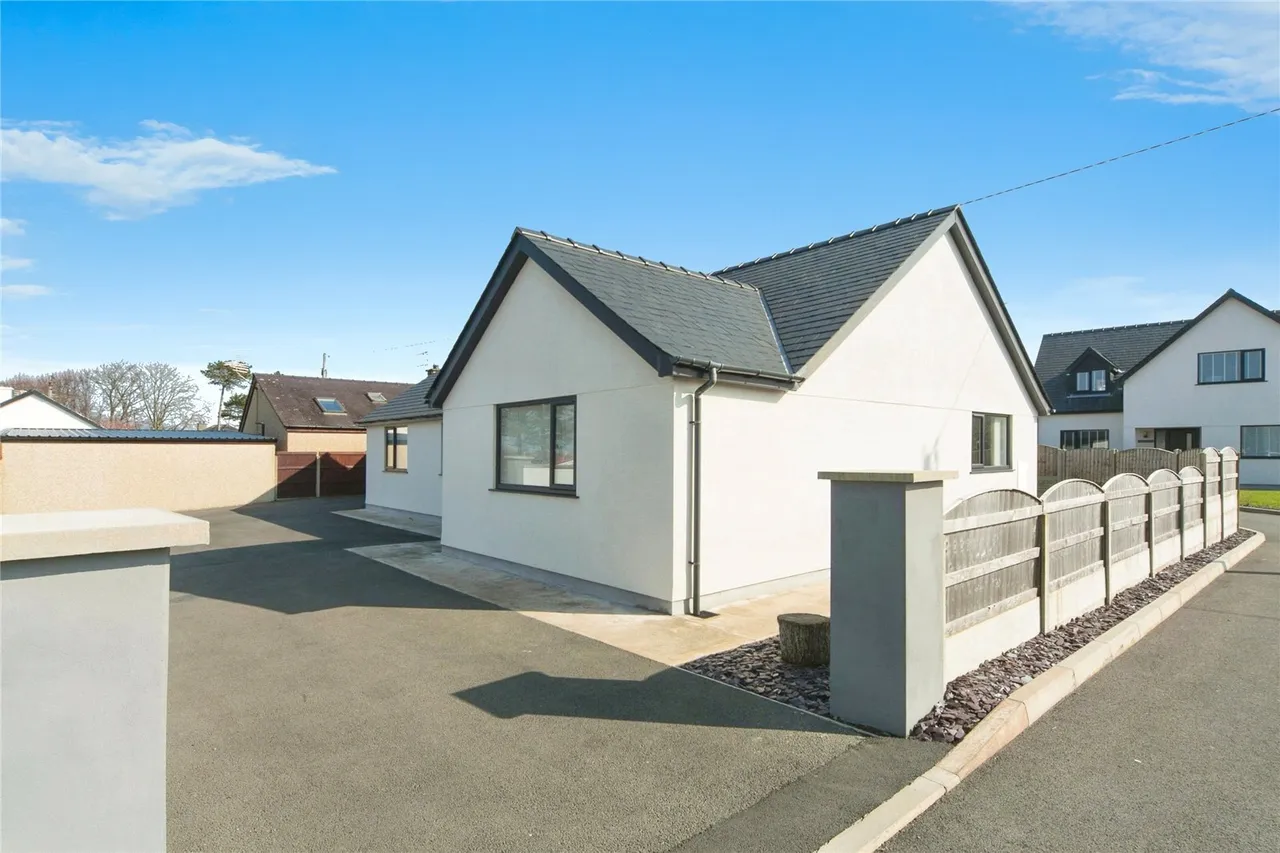 Pontllyfni, Caernarfon, LL54, photo 15