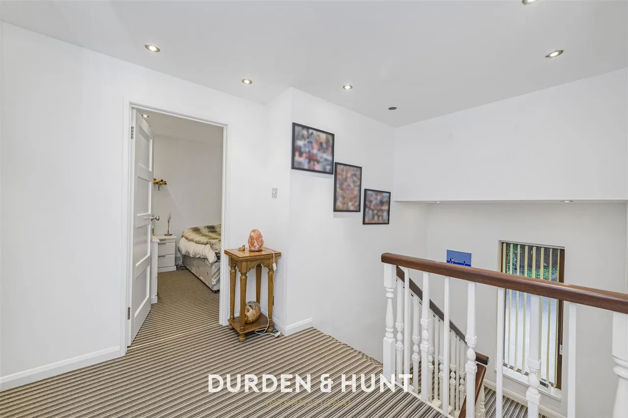 Baldwins Hill, Loughton, IG10, photo 24