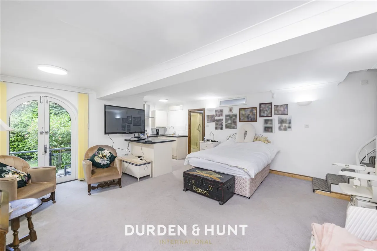 Baldwins Hill, Loughton, IG10, photo 17