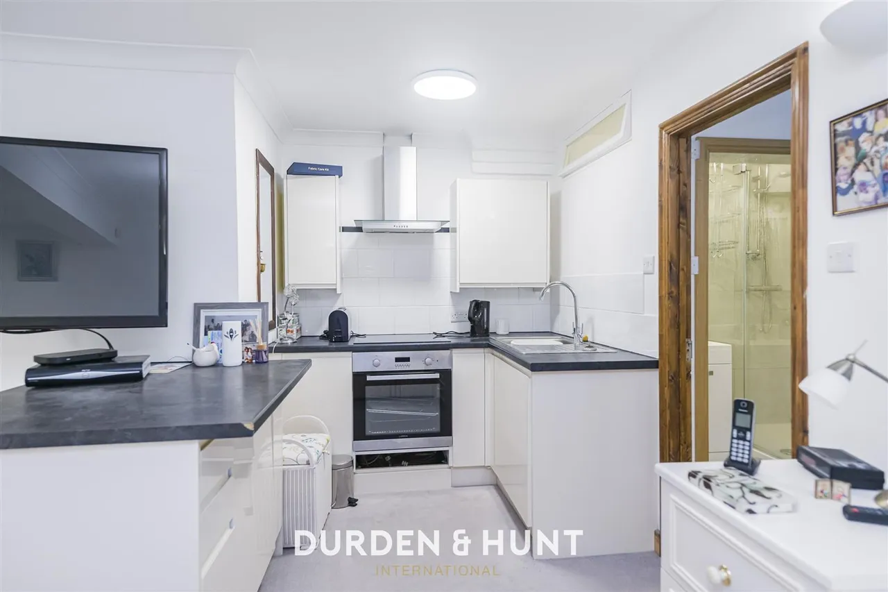 Baldwins Hill, Loughton, IG10, photo 18