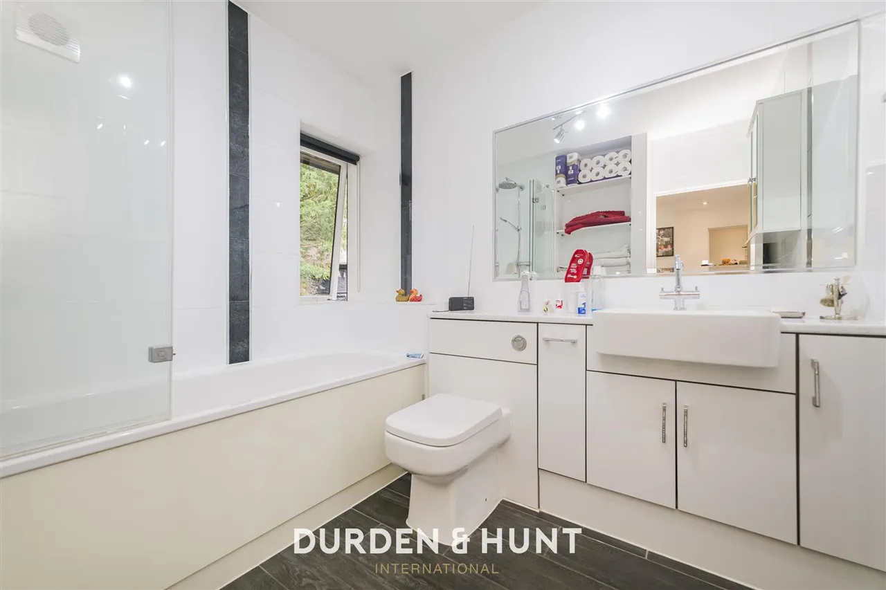 Baldwins Hill, Loughton, IG10, photo 25