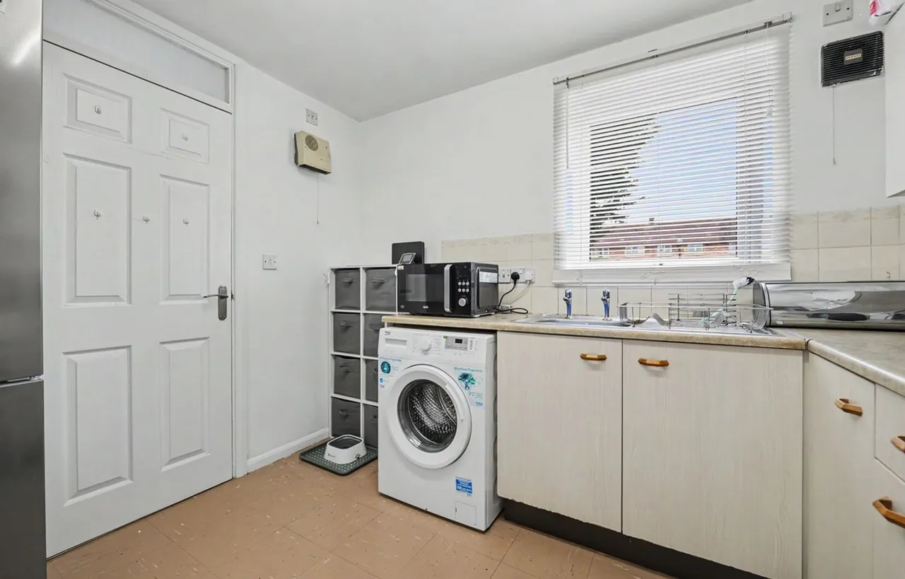 Pear Tree Gardens, Market Harborough, LE16, photo 6